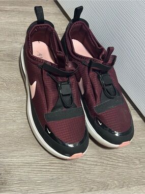 Nike Air Max Dia Winter Night Maroon Women’s Size 10 Bq9665–604